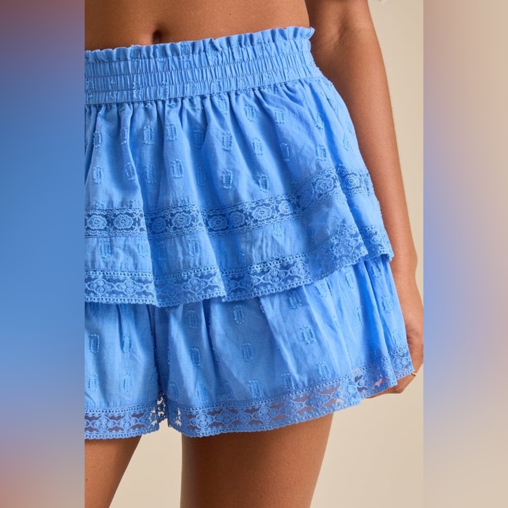 NWOT Altar’d State Raleigh Layered Lace Shorts